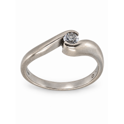 Pre Owned 18ct White Gold Diamond Solitaire Ring ZC43